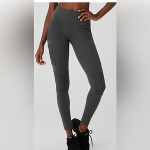 ALO High-Waist Cargo Legging